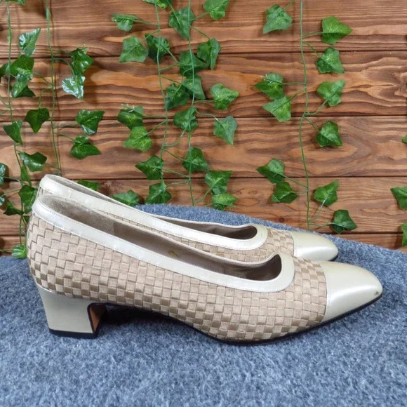 Salvatore Ferragamo Woven Women Heel Size 7 Narrow Business Casual Beige Leather